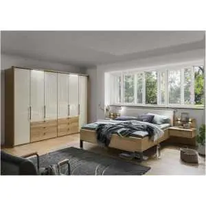 Bed 180x200 met bekleed hoofdbord