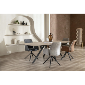 Eettafel 240 x 110 cm, licht natuurlijke eik, ovale vorm Eettafel 240 x 110 cm, licht natuurlijke eik, ovale vorm