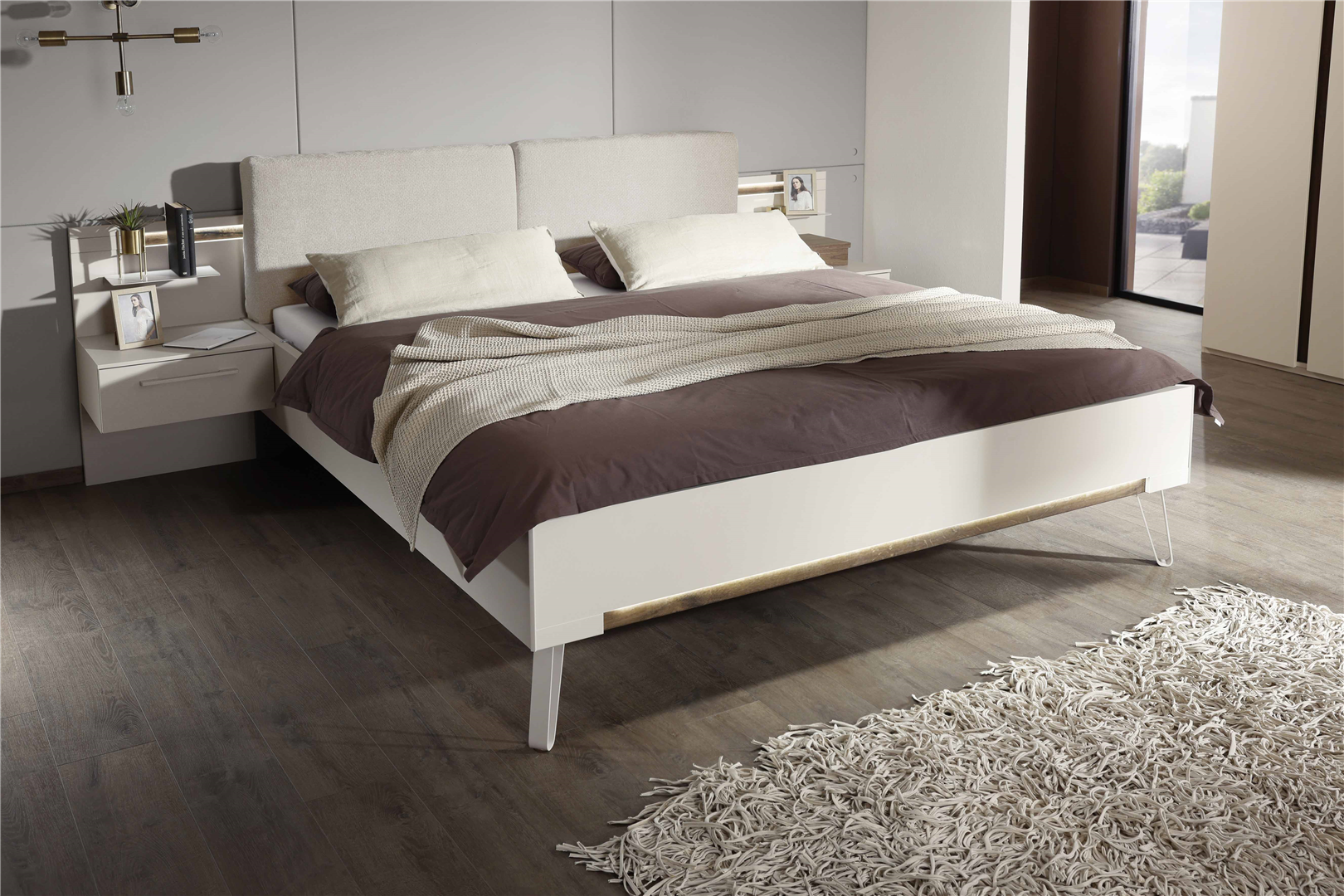 Bed 180 x 200 cm, crème, champagnekleur, eiken uitvoering, stof